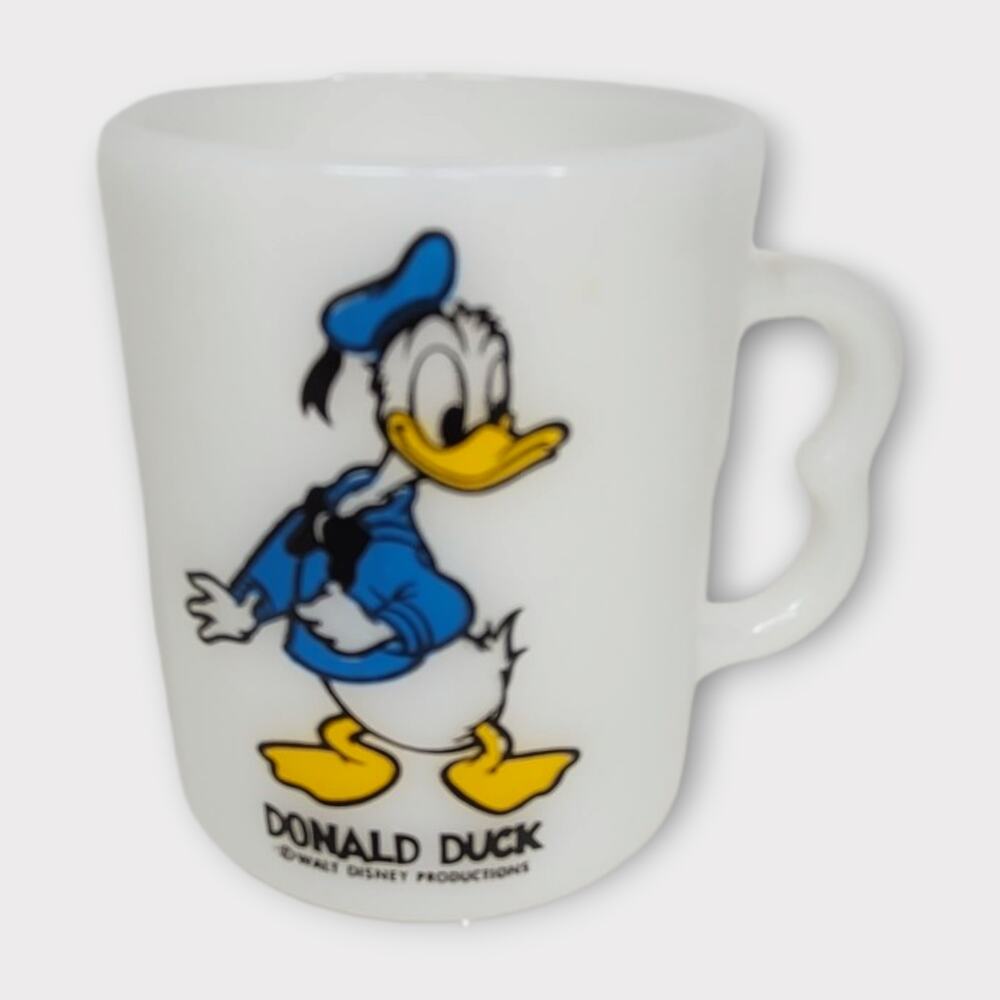 Vintage Disney Donald Duck White Milk Glass Coffee Mug Character Cup